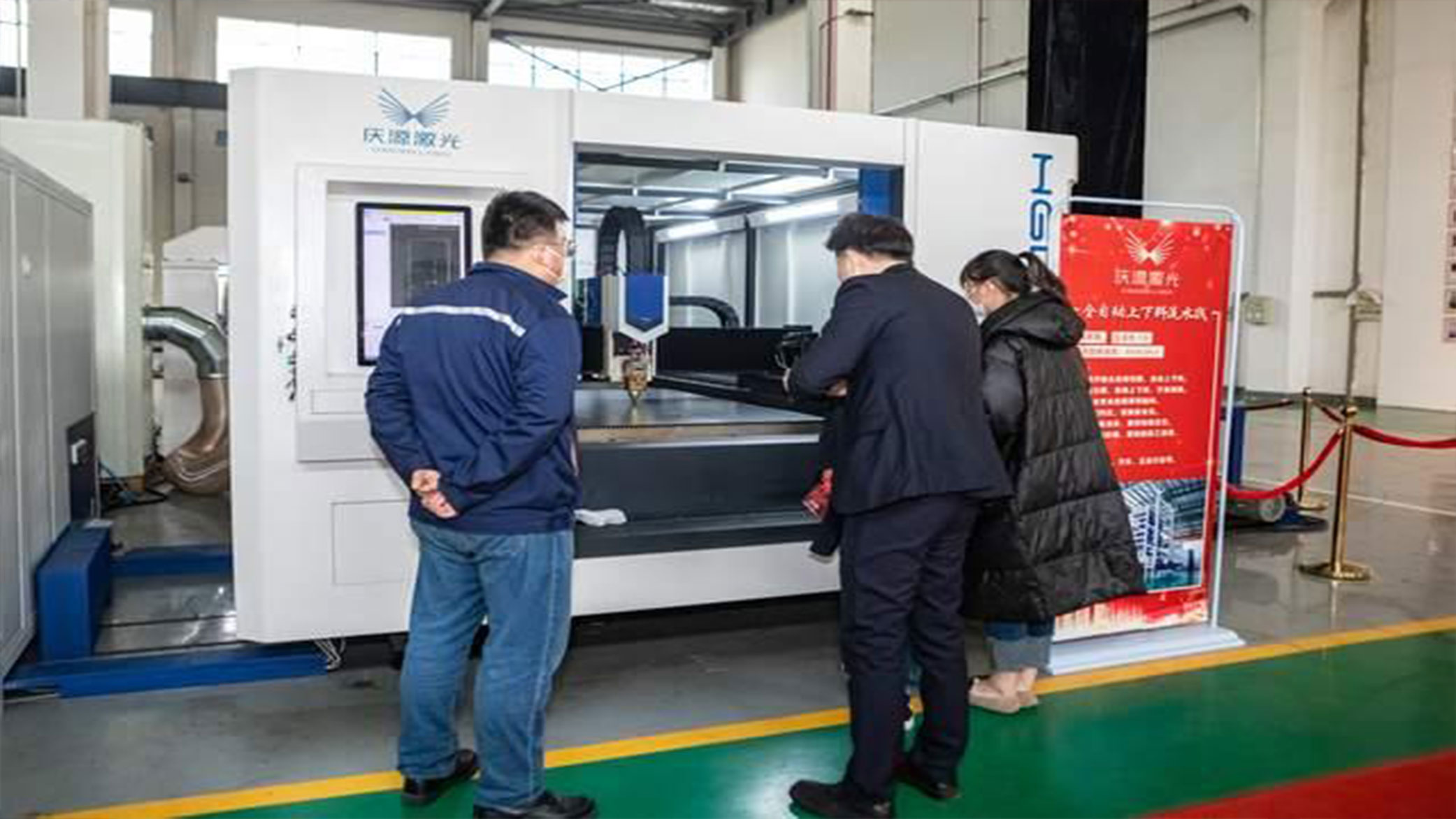 如何解決激光切割機保護鏡產生水霧的問題